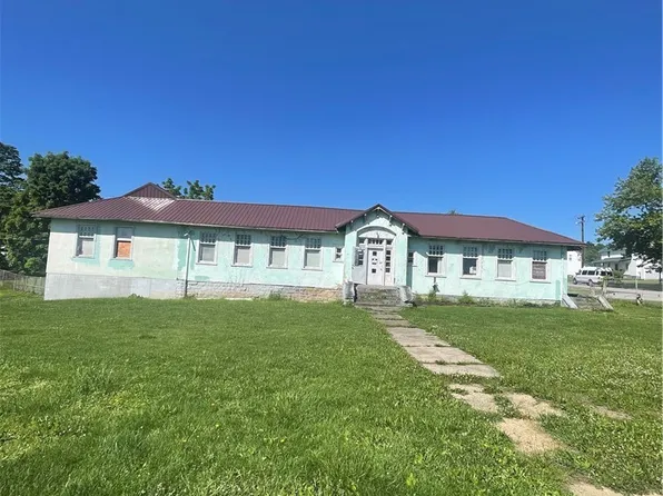 117 1st St, Mather, PA 15346