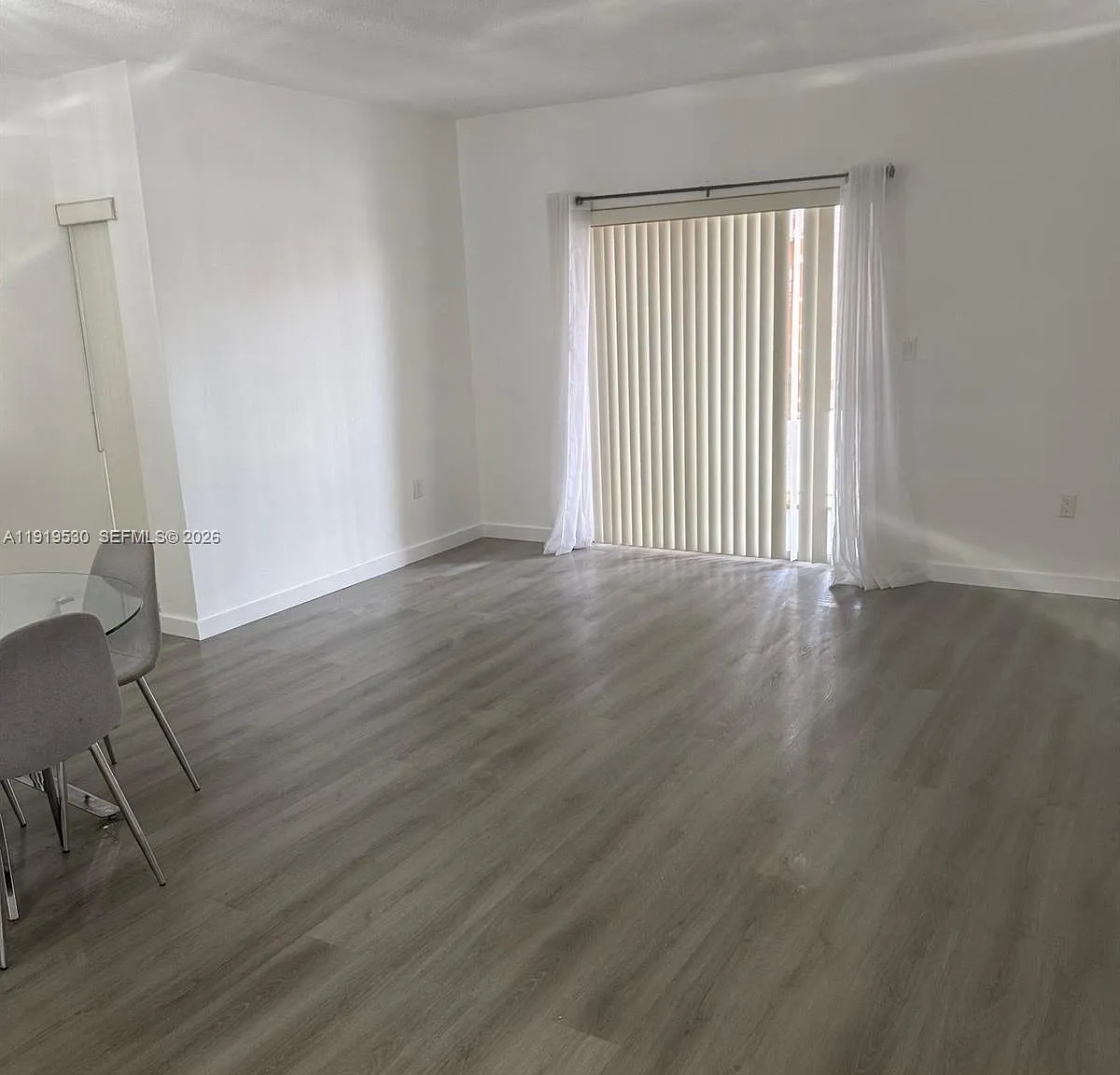 Ken-Dade No 2 Condominium — Photo 4