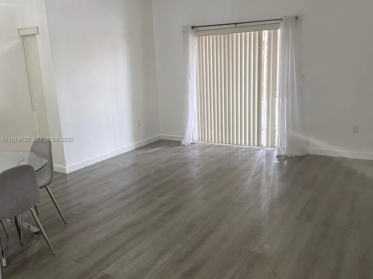 9159 SW 77th Ave #211 — Photo 4