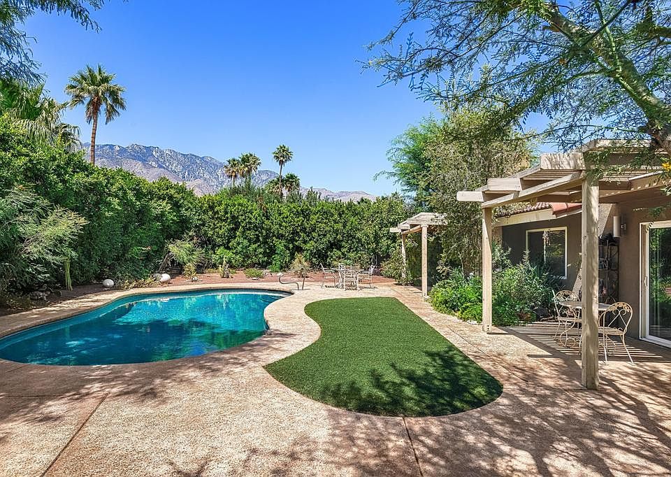 1st image of 1391 E Gem Cir