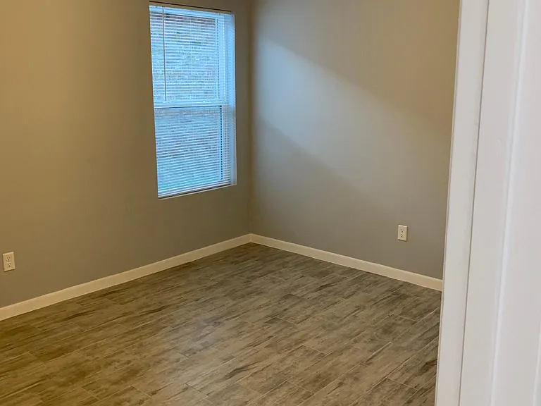 3801 Valeria St — Photo 9