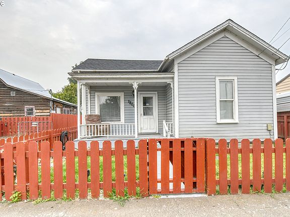 2nd image of 1806 SE Byers Pl