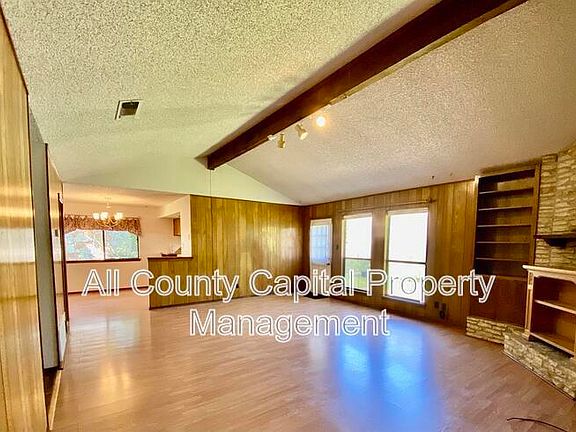 3rd image of 6109 Sun Vista Dr