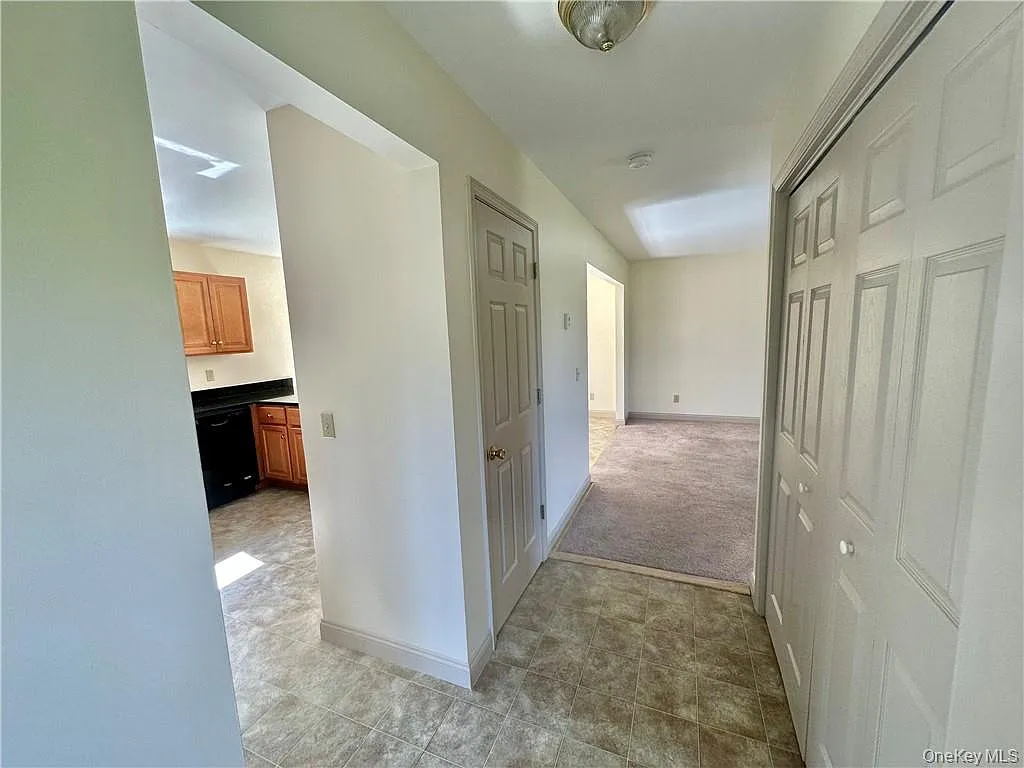 3 bed, 1.5 bath, 1506 sqft, $2,800 — Photo 3