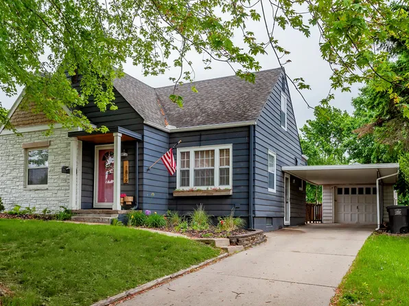 1819 57th St, Des Moines, IA 50310