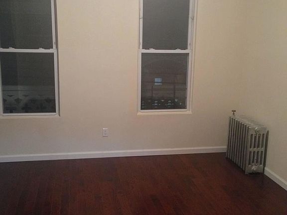 3rd image of 1417 Needham Ave APT 3