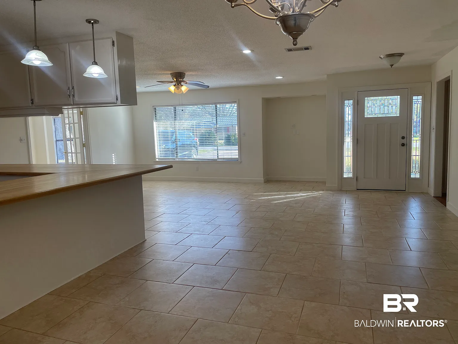 2 bed, 2.0 bath, 1809 sqft, $1,750 — Photo 4