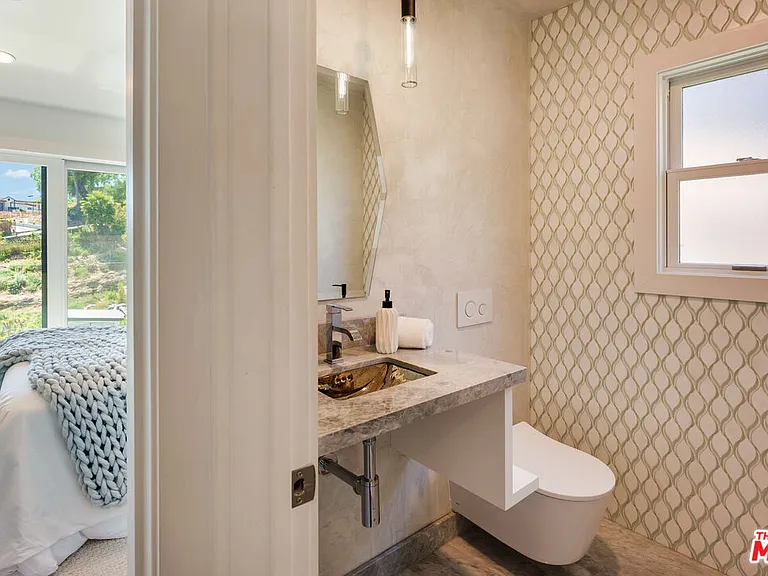 3850 Glenalbyn Dr — Photo 18
