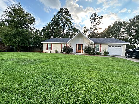 2nd image of 4311 Roswell Dr