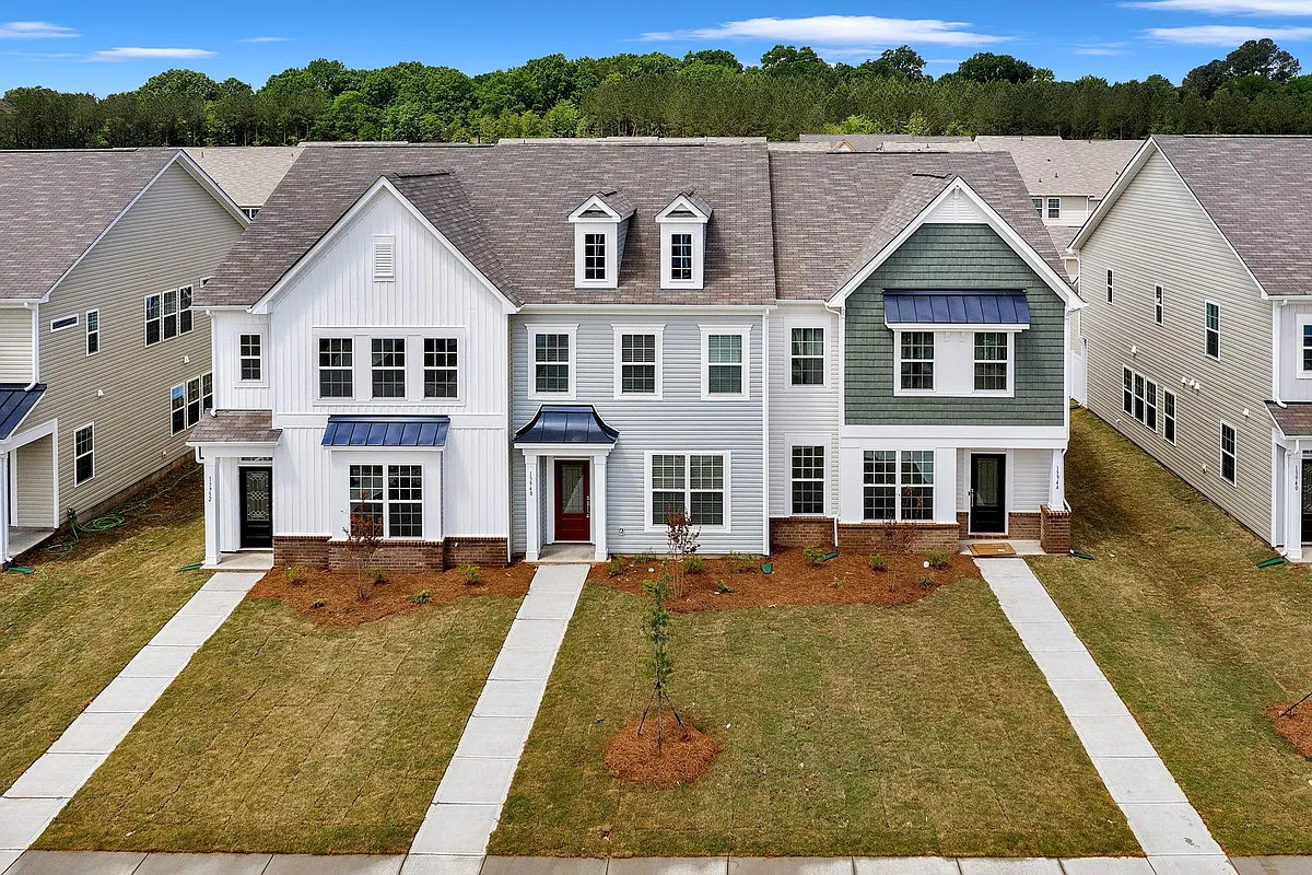 Building Photo - 13948 Castle Nook Dr #43