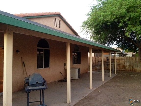 4th image of 660 Desert Willow St