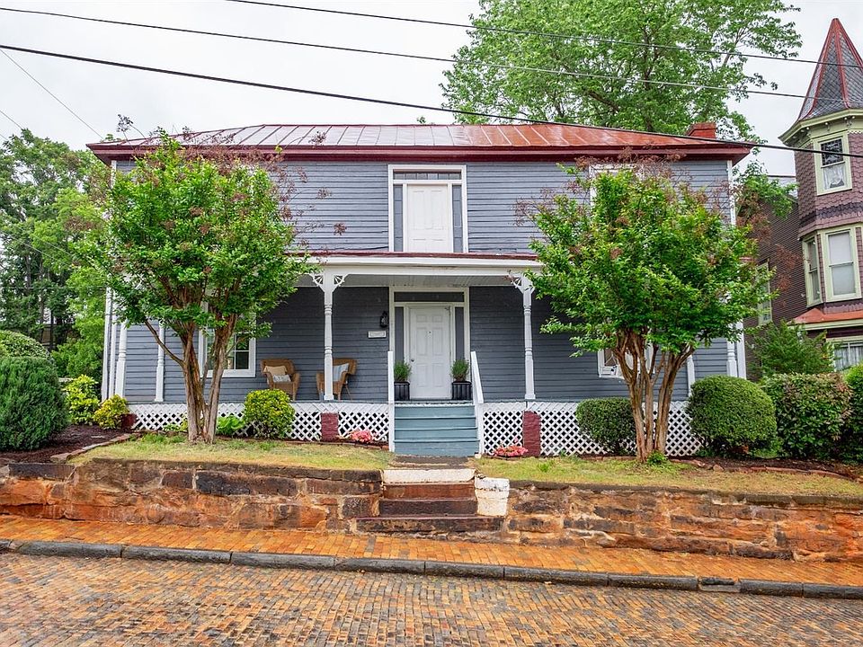 1st image of 218 Cabell St