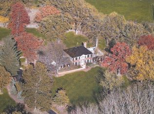 5N463 Hanson Rd, Saint Charles, IL 60175