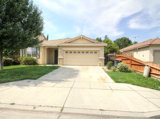 544 Peach Dr, Chowchilla, CA 93610