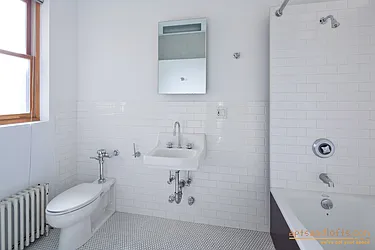 Rented by aptsandlofts.com