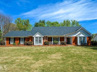 280 Saddle Creek Ln, Roswell, GA 30076