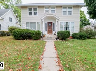 812 Midway Dr, Auburn, IN 46706