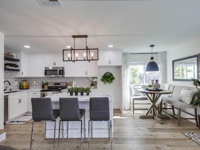 7923 Camino Kiosco, San Diego, CA, 92122