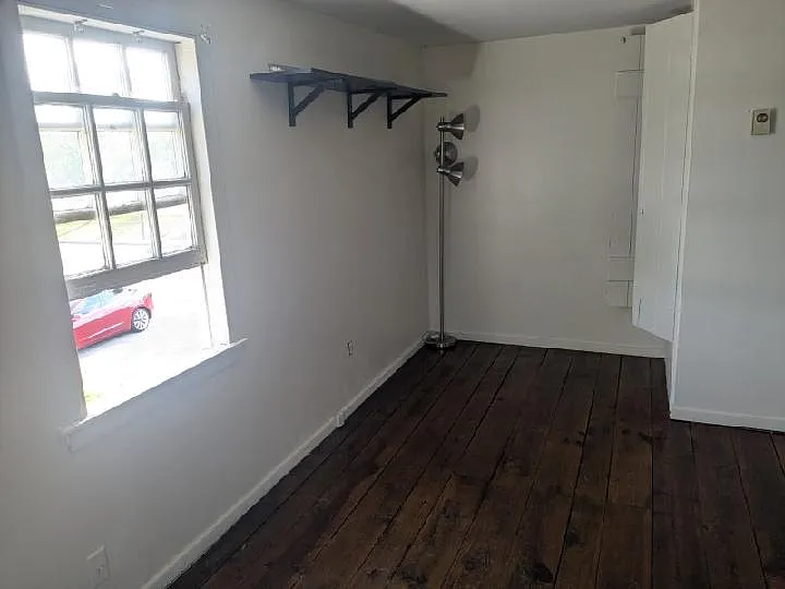 Studio, $1,500 — Photo 4