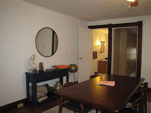 5th image of 326 E Ward St