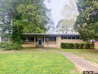518 S Runnels St, De Kalb, TX, 75559