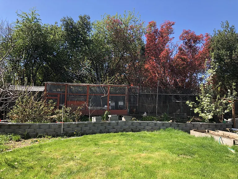 2498 NW Maser Dr — Photo 24