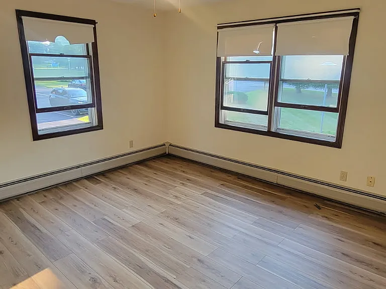 290 Augusta Rd #5 — Photo 6