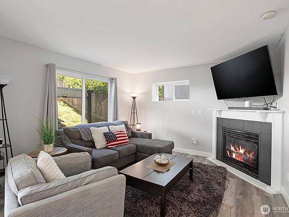 5th image of 7516 Arcade Place NW