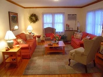 4th image of 217 Ash St N