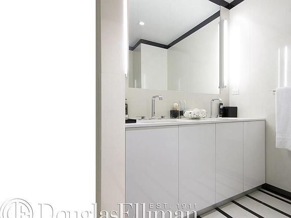 4th image of 666 W End Ave APT 10N