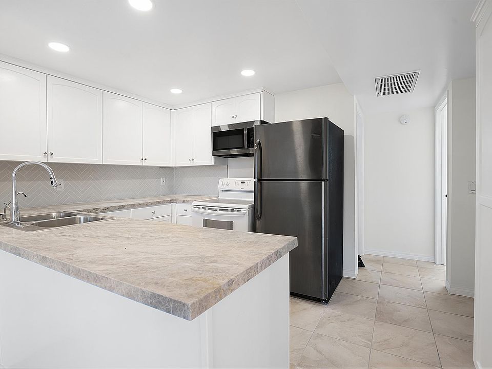 1st image of 425 N Midway Dr #219