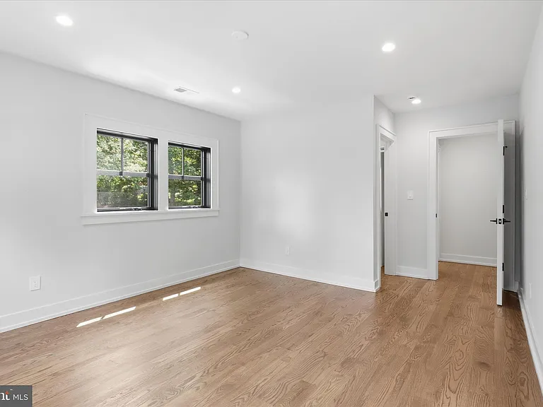 5921 Chesterbrook Rd — Photo 62