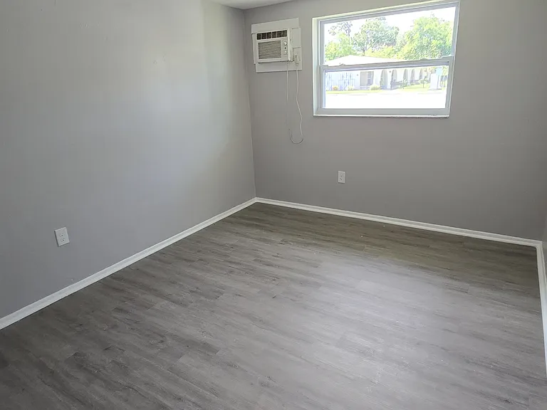 5423 Pasadena Dr #2 — Photo 6