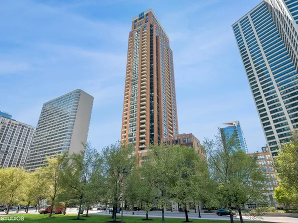 1160 S Michigan Ave APT 3805, Chicago, IL 60605