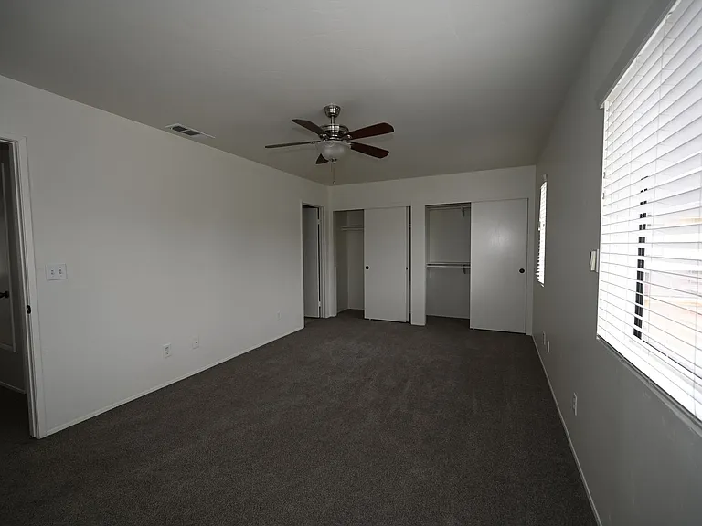 339 Chambers St — Photo 17