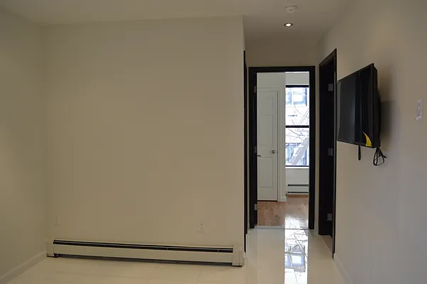 Rented by CoSo Apartments | media 40