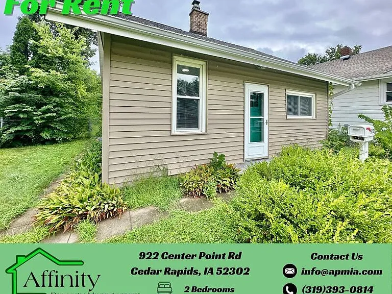922 Center Point Rd NE — Photo 1