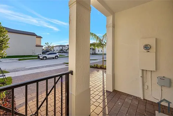 2556 SE 27th Ct — Photo 5