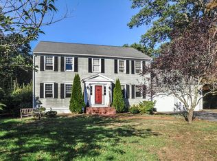 6 Fox Vine Ln, Scituate, MA 02066