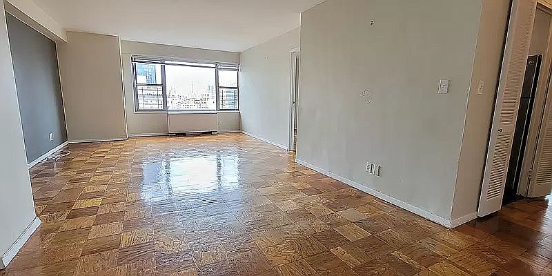 1st image of 242 E 40th St #6C
