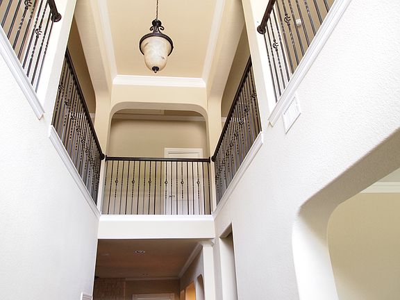 5th image of 3809 Park Manor Ct