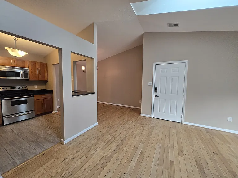 127 Brookland Ter #12 — Photo 35