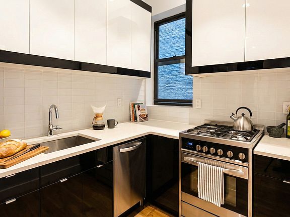 5th image of 3409 Broadway #5D