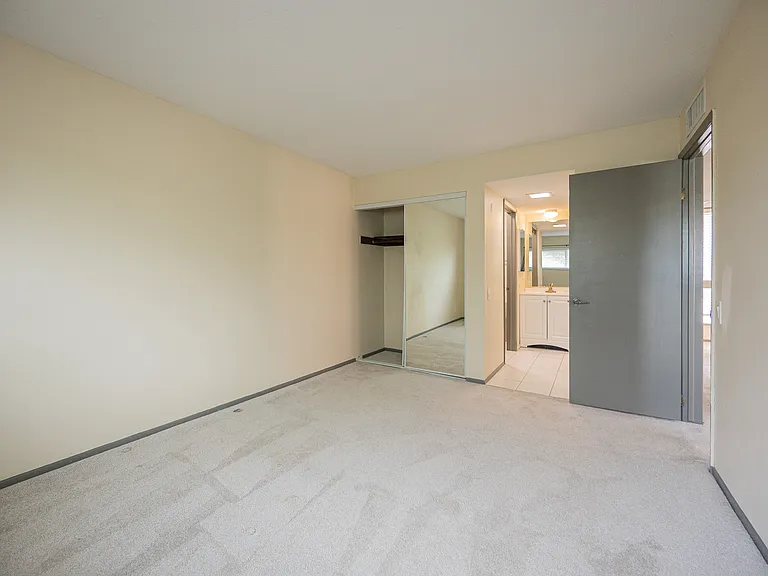 4710 N 10th Pl — Photo 12