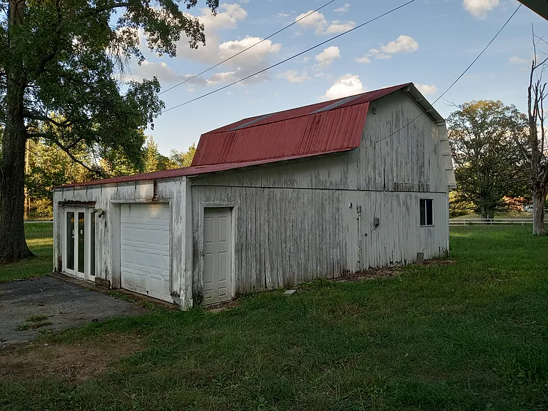 6204 Tricounty Hwy — Photo 13