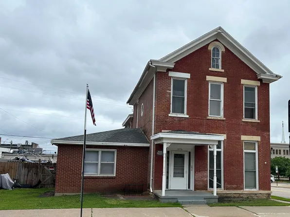 1404 Iowa St, Dubuque, IA 52001