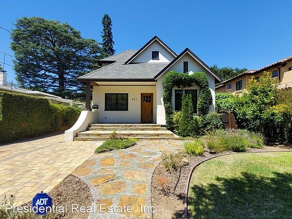 2nd image of 831 Homer Ave