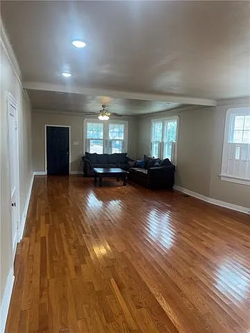 3131 Nashville Ave — Photo 3