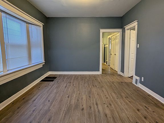 4th image of 11246 S Indiana Ave