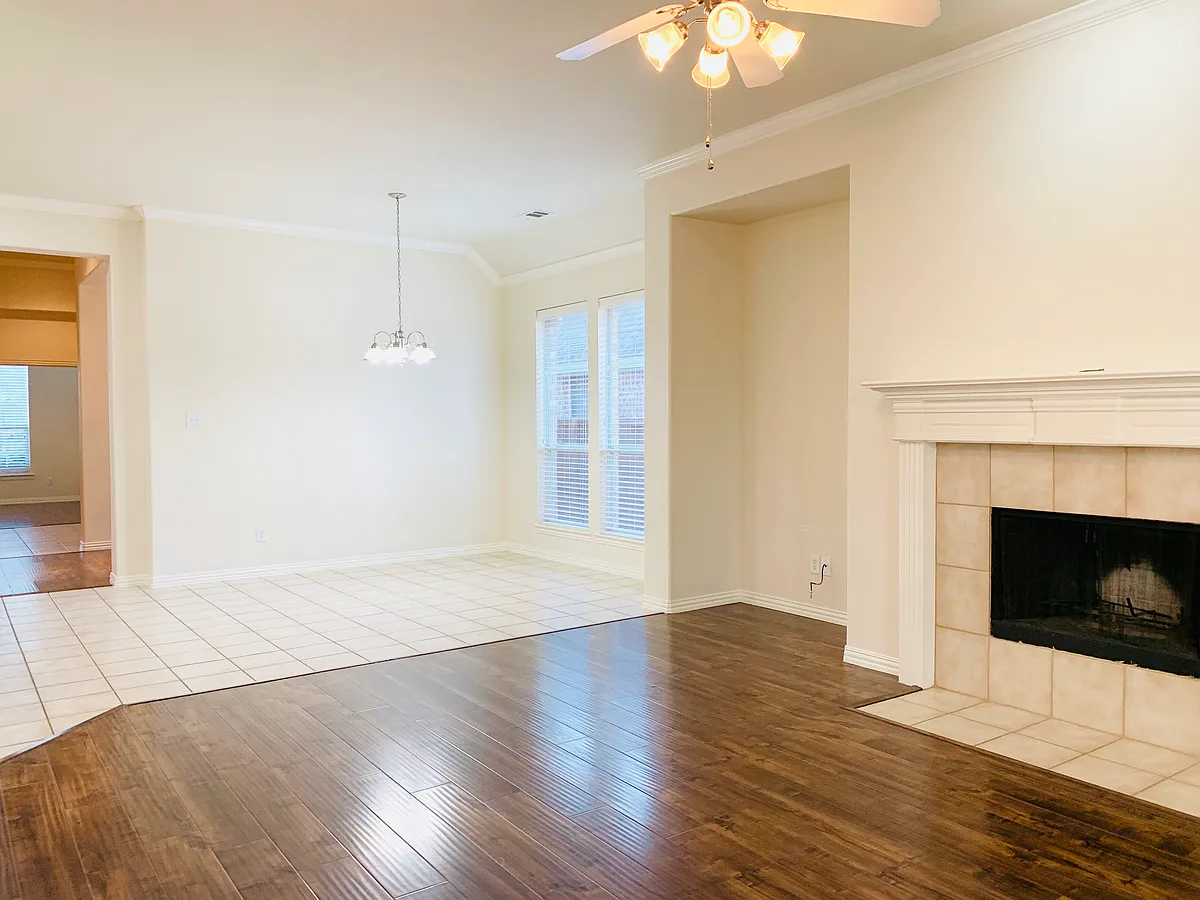 Building Photo - 1505 Somerset Dr
